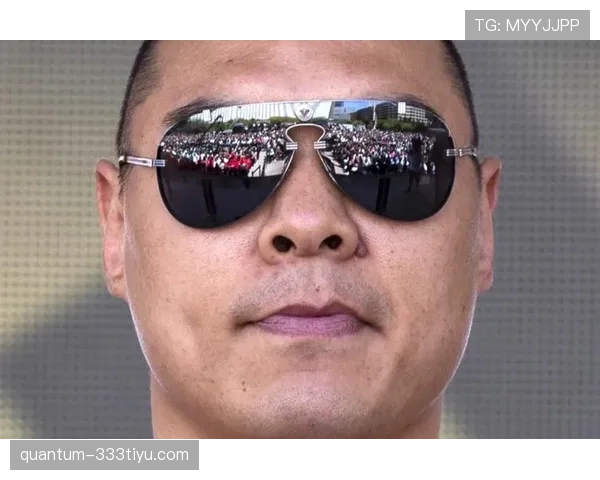 张志磊在家练拳把楼板砸穿了?